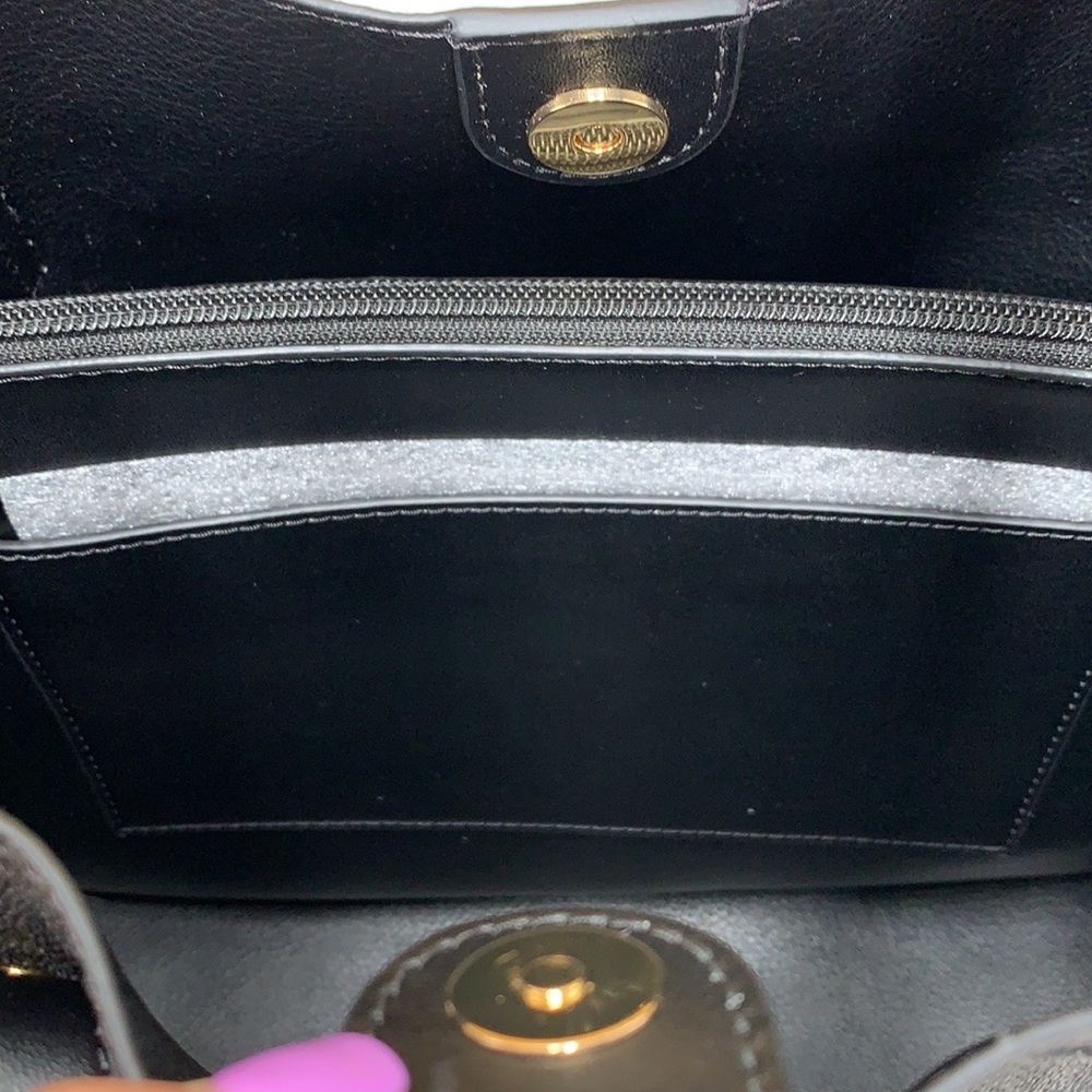 MICHAEL KORS BLACK SIGNATURE COLOR 
Emilia Large Logo Tote Bag - Picture 13 of 14